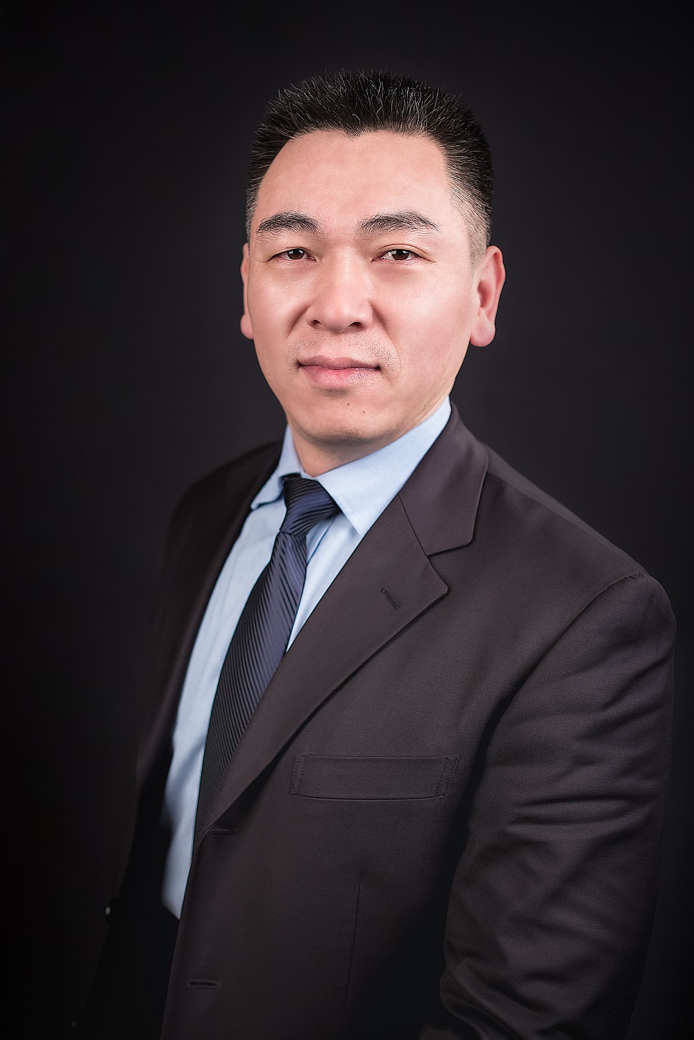 田晓峰（董事总经理）